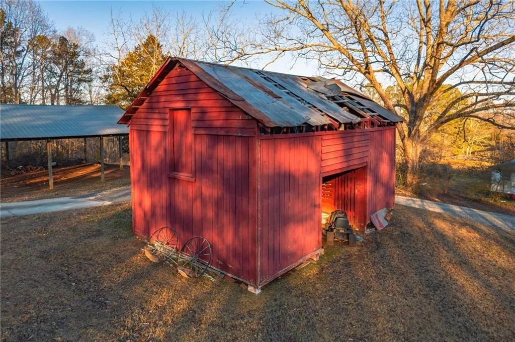 Photo of 873 Long Road