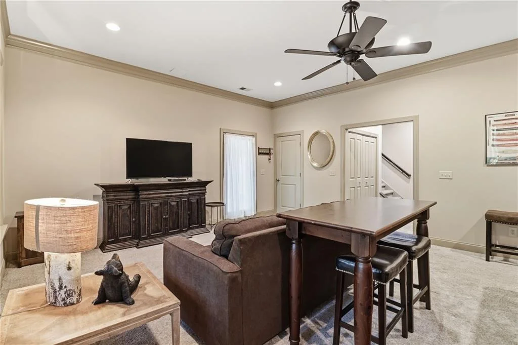 Photo of 1105 Valley View Drive