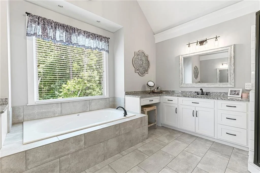Photo of 151 Wilshire Drive