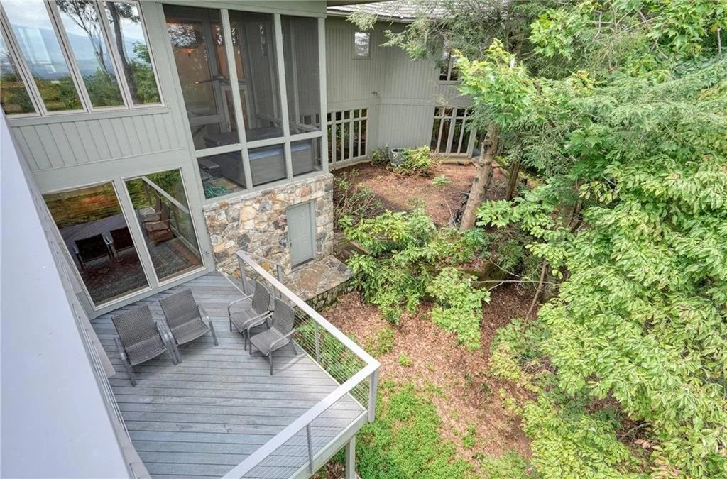 Photo of 202 Sanderlin Mountain Drive N