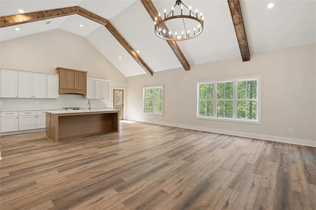 Photo of 327 Crest Pointe S