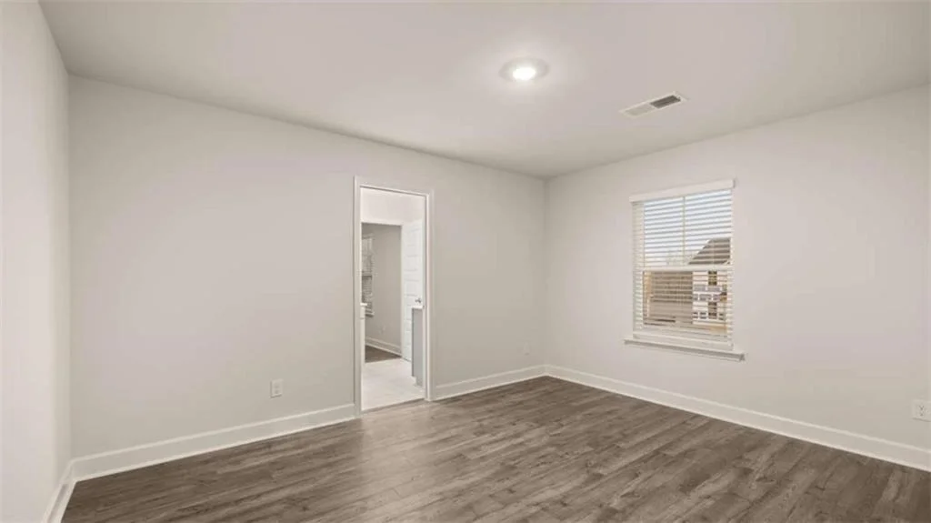 Photo of 490 Beachview Road