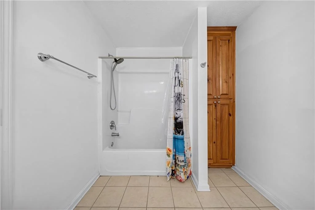 Photo of 481 Lisa Circle