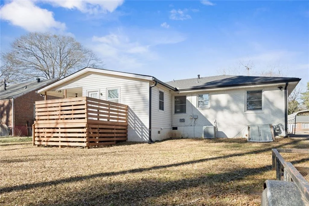 Photo of 2851 Long Way