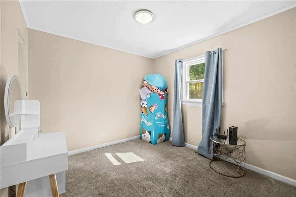 Photo of 163 Ben Putnam Road