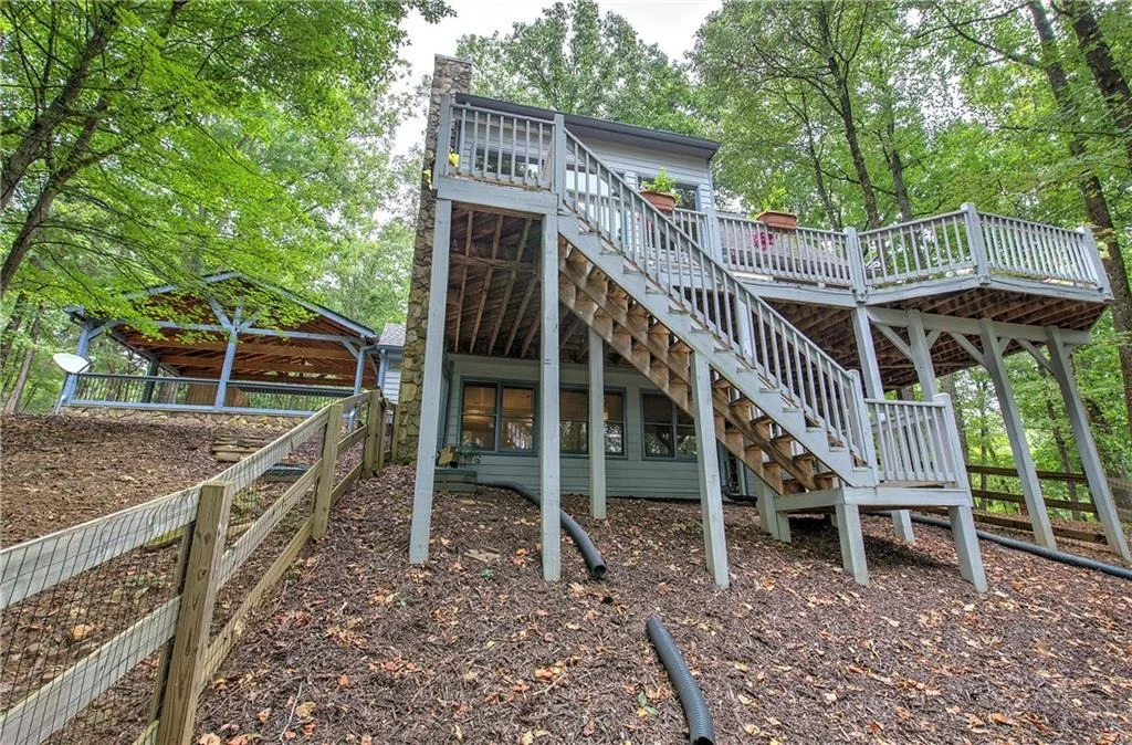 Photo of 225 Grandview Trail