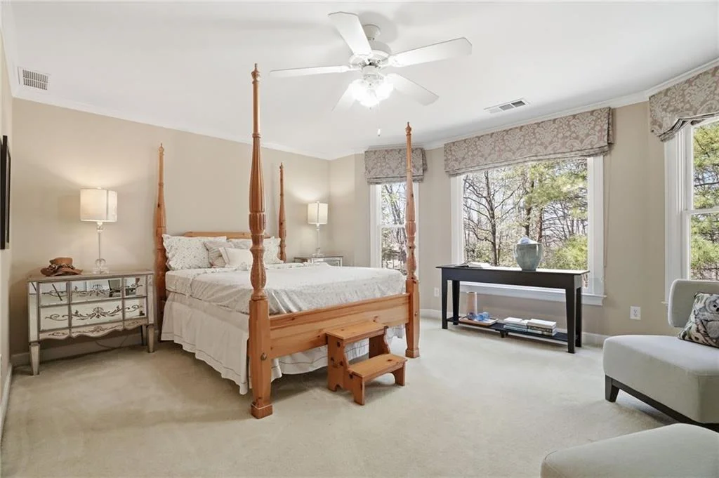 Photo of 1021 Falcon Heights
