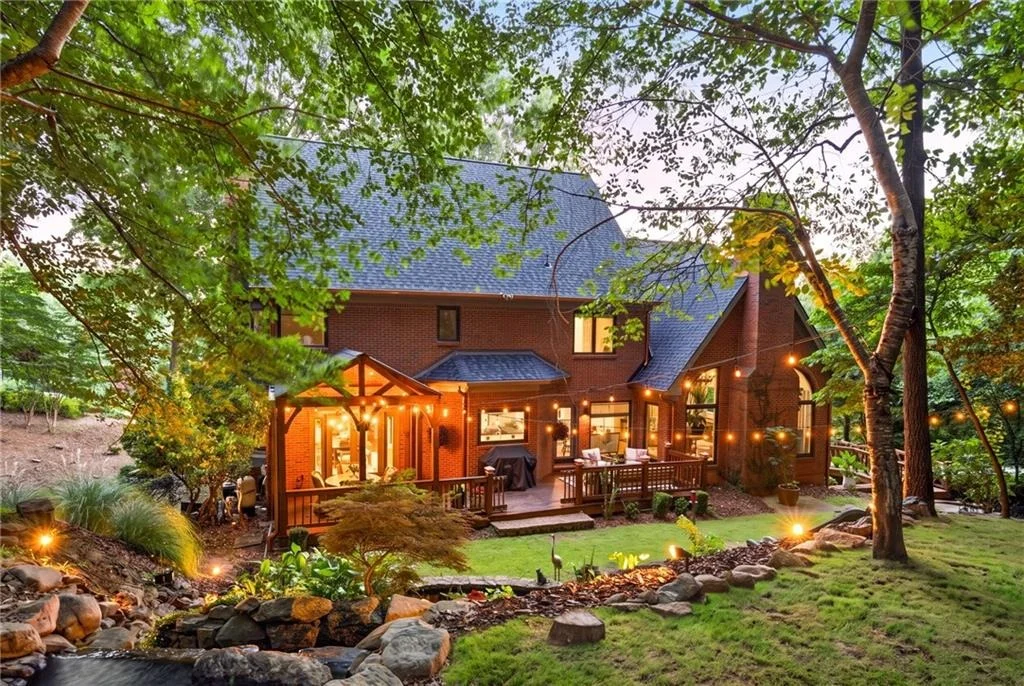 Photo of 2150 River Cliff Drive