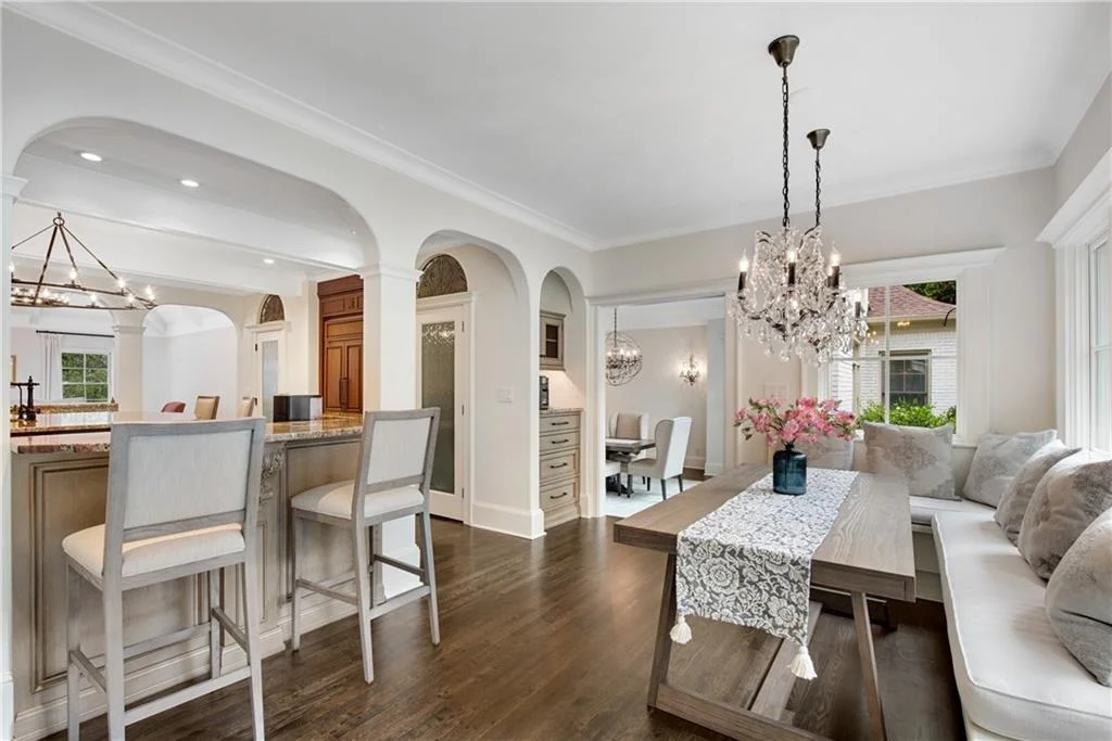 Photo of 9190 Huntcliff Trace