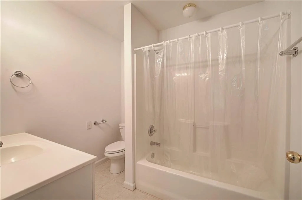 Photo of 312 Lake View Trace