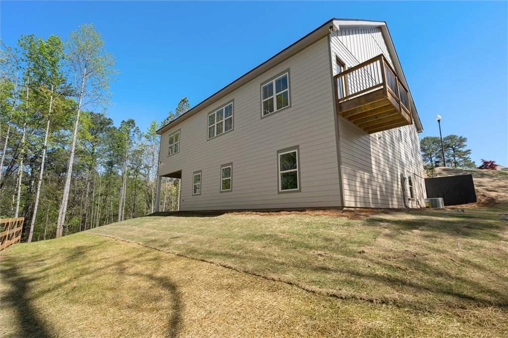 Photo of 327 Crest Pointe S