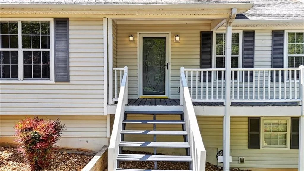 Photo of 402 Deer Run