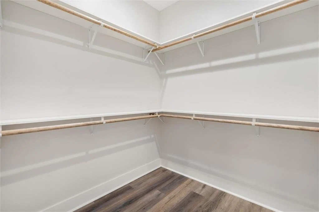 Photo of 327 Crest Pointe S
