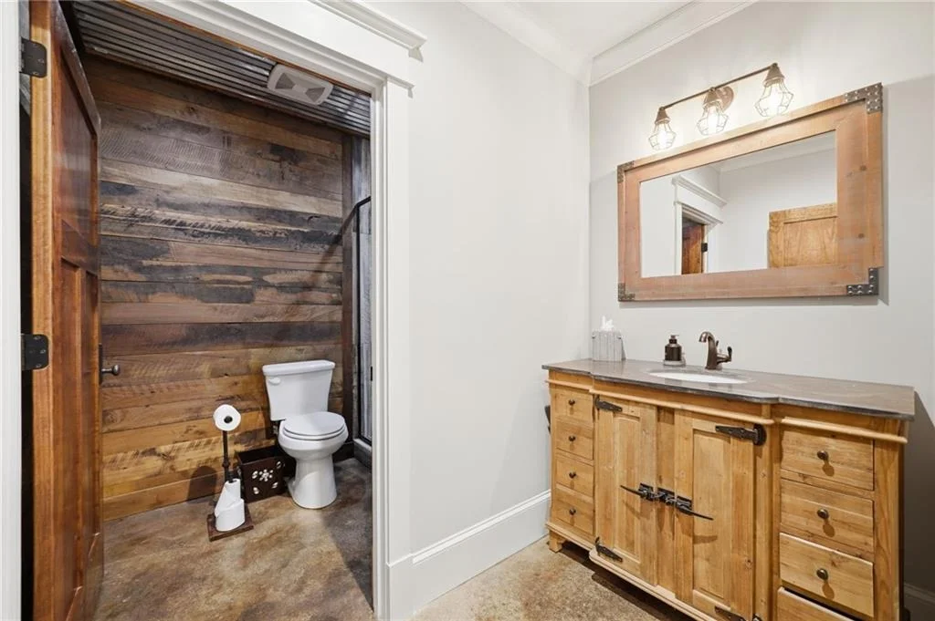 Photo of 457 Arlington Way