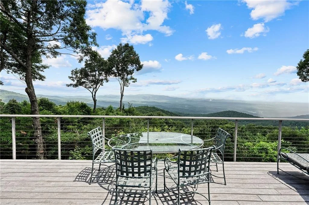Photo of 202 Sanderlin Mountain Drive N