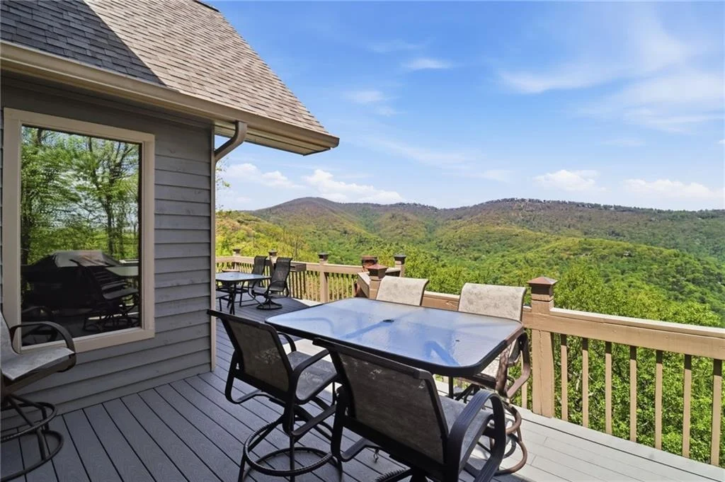 Photo of 1692 Ridgeview Drive