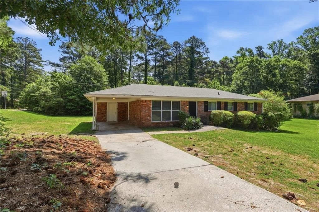 Photo of 5900 Mallory Road