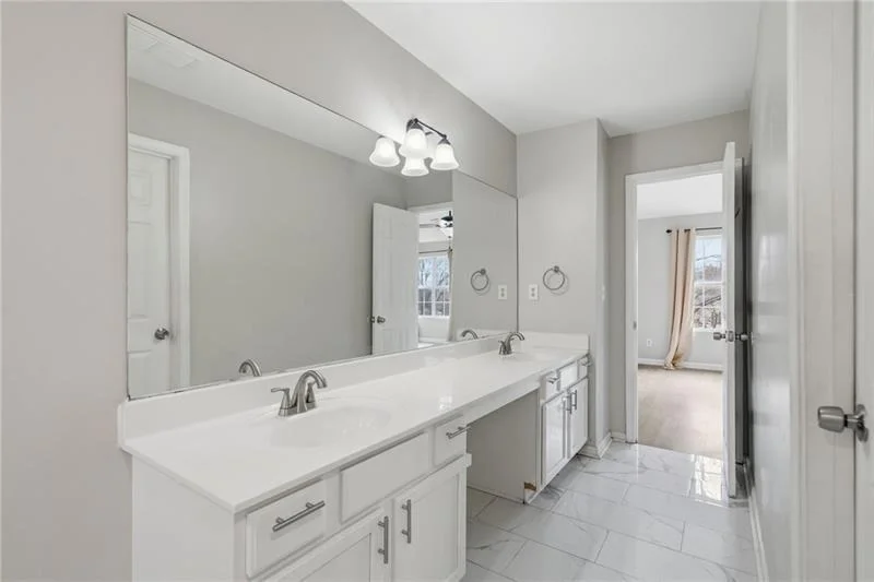 Photo of 3301 Pine Grove Circle SE