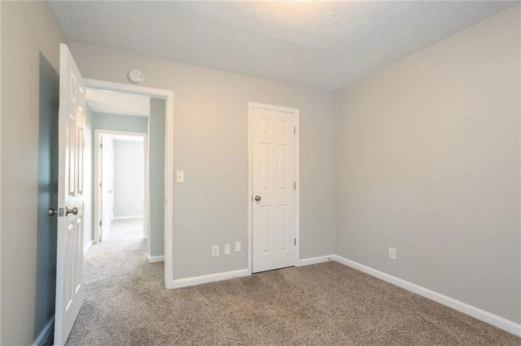 Photo of 5867 Heritage Walk