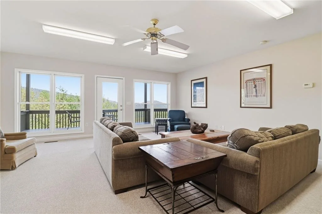 Photo of 1692 Ridgeview Drive
