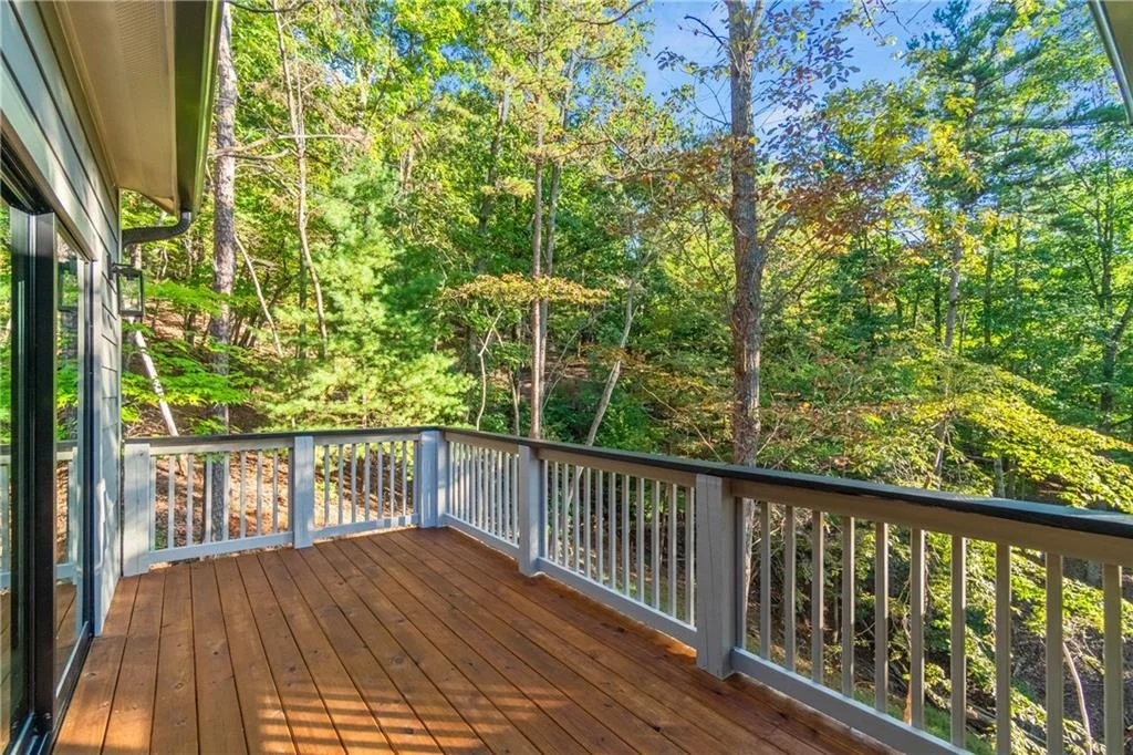 Photo of 595 Wake Robin Drive