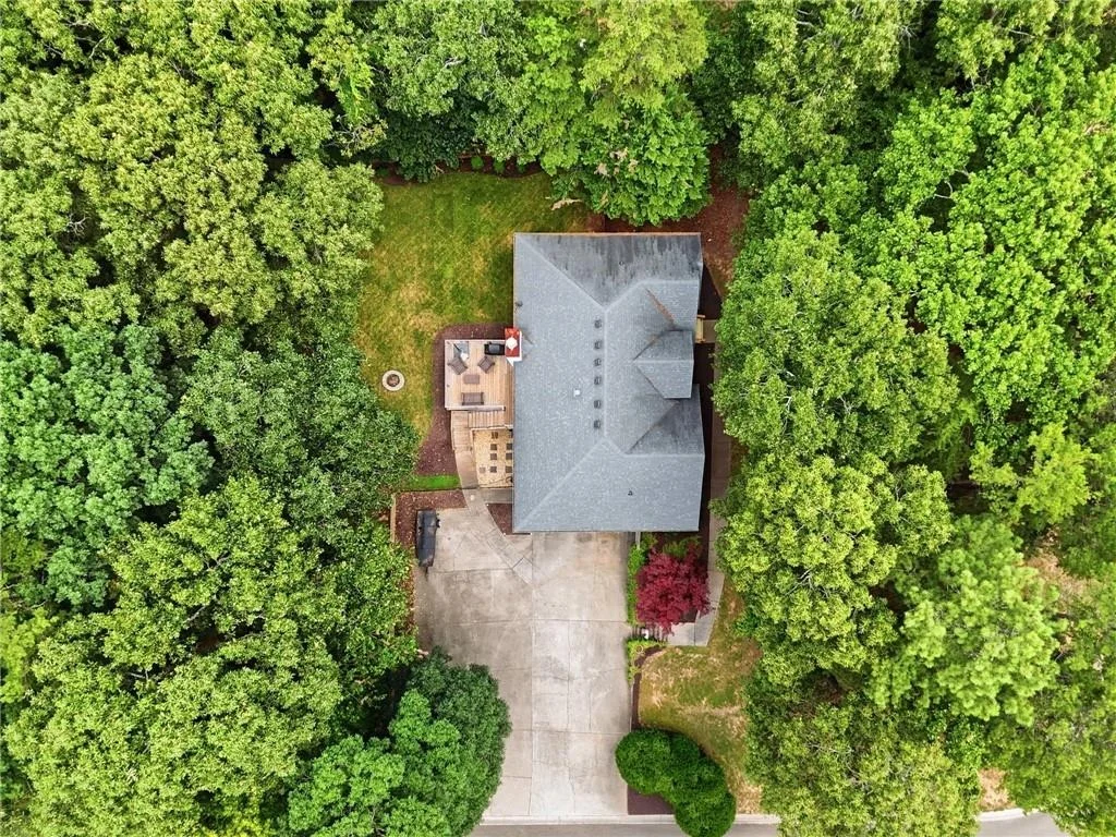 Photo of 460 Kerry Drive