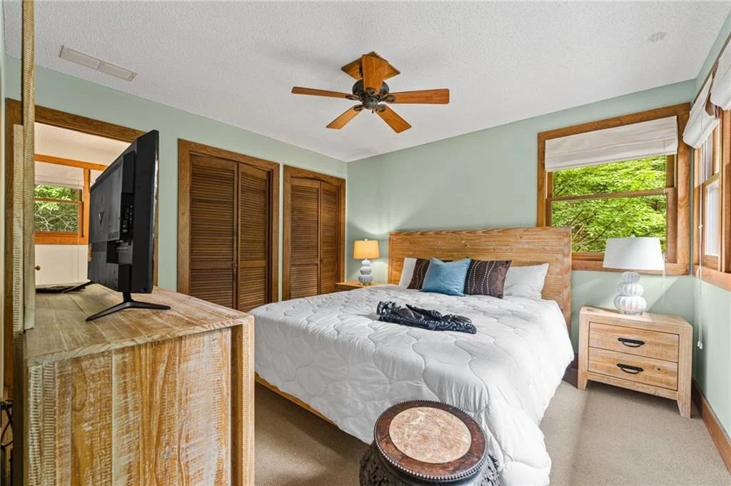 Photo of 4593 Wilderness Parkway