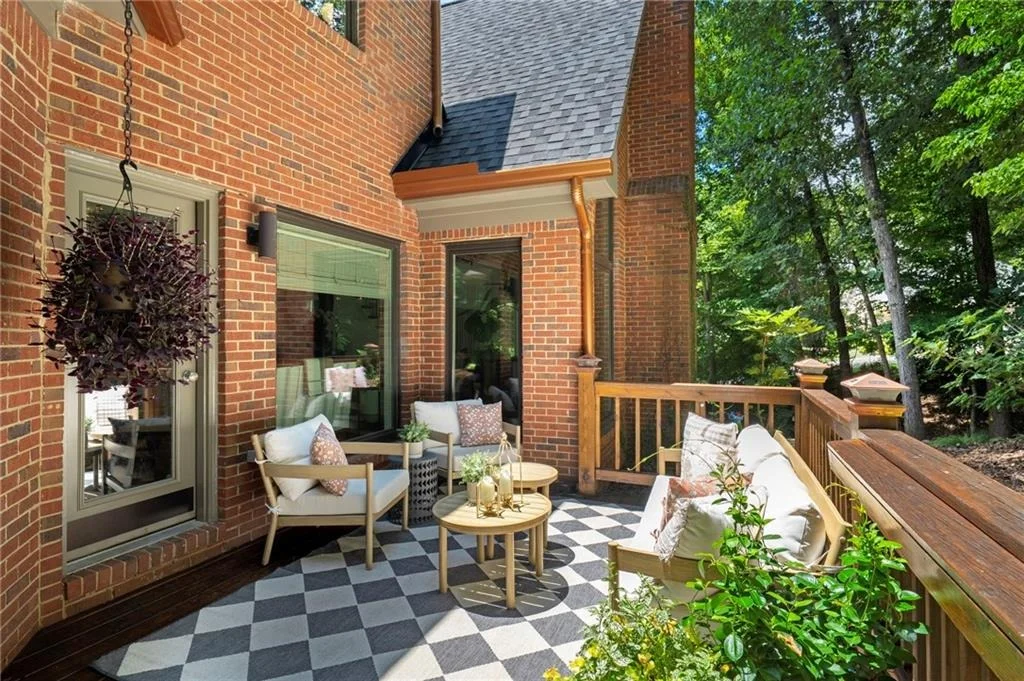 Photo of 2150 River Cliff Drive