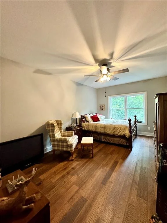 Photo of 250 Hook Road NE