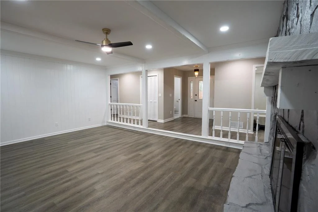 Photo of 2154 Pond Road