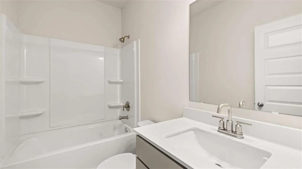 Photo of 490 Beachview Road