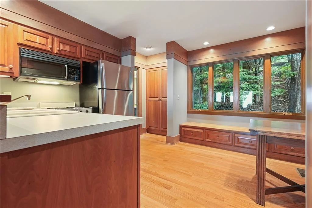 Photo of 202 Sanderlin Mountain Drive N