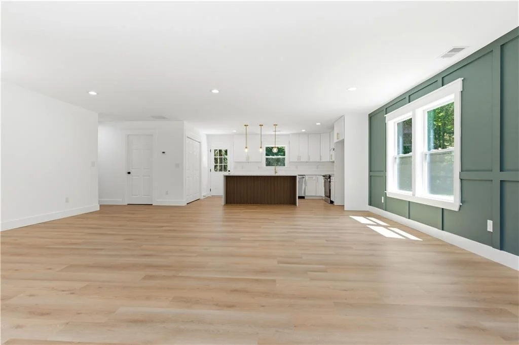 Photo of 523 Weaver Drive