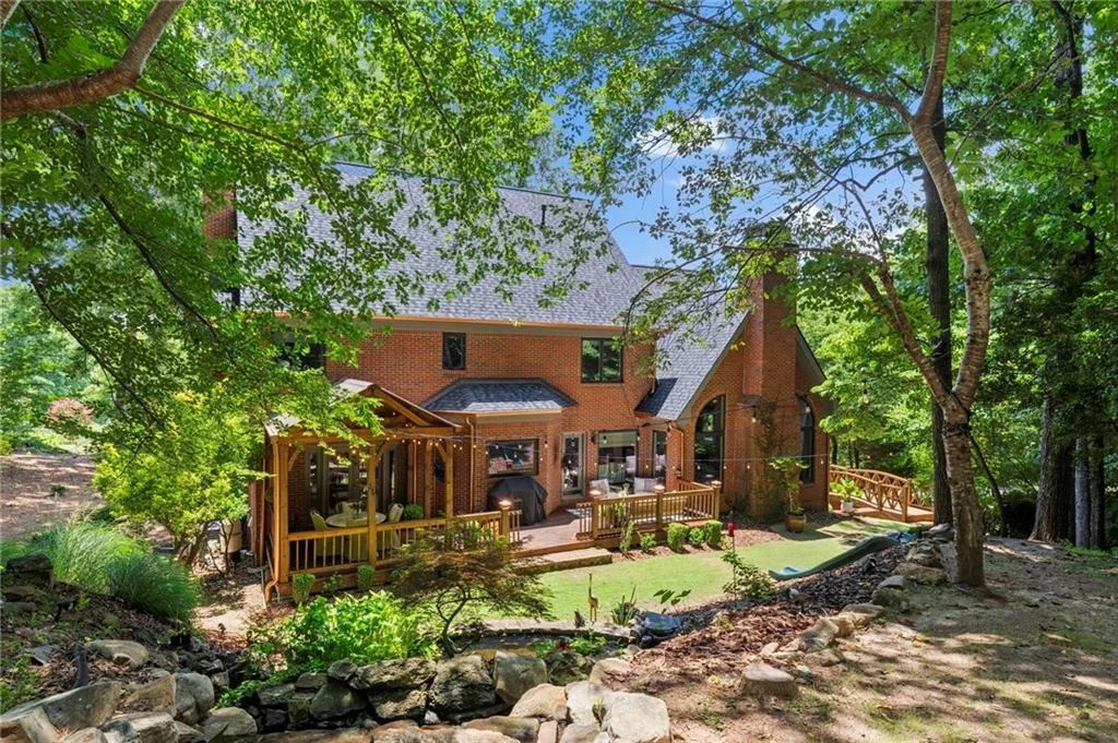 Photo of 2150 River Cliff Drive