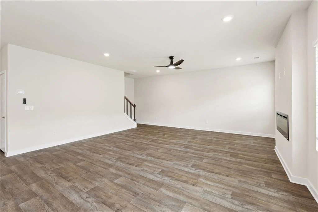 Photo of 355 Jarrett Street
