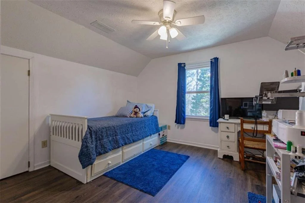 Photo of 605 Rowe Road