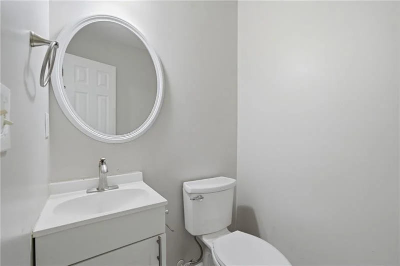 Photo of 3301 Pine Grove Circle SE