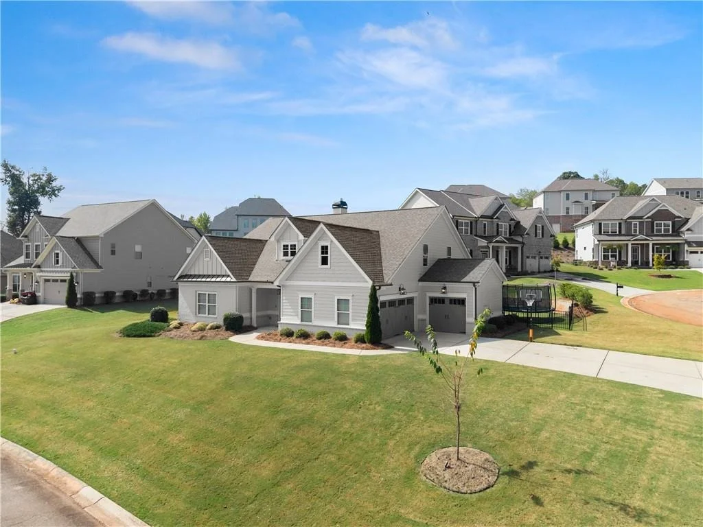 Photo of 5700 Meadow View Drive