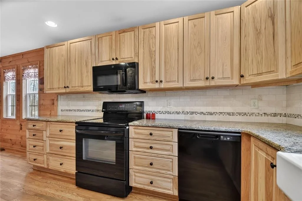 Photo of 144 Emerald Cove