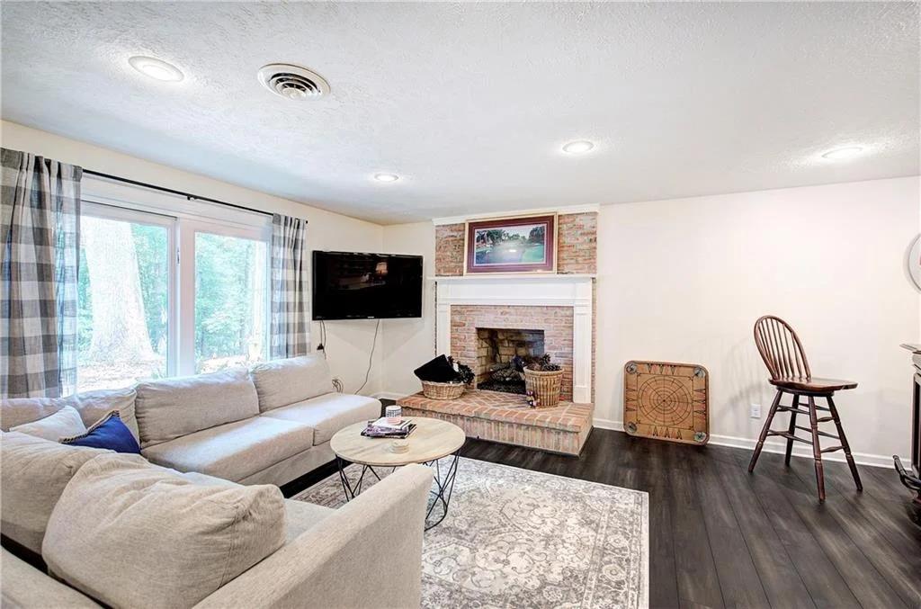 Photo of 12 Tamarack Point