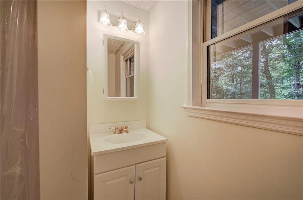 Photo of 312 Lake View Trace