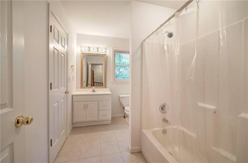 Photo of 312 Lake View Trace
