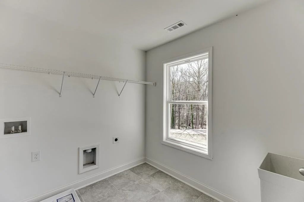 Photo of 979 Lakeview