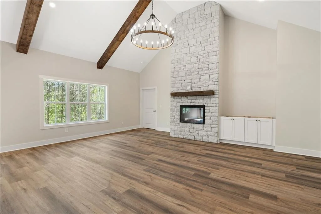 Photo of 327 Crest Pointe S