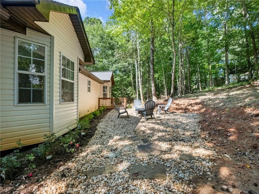 Photo of 3930 Pine Tree Lane