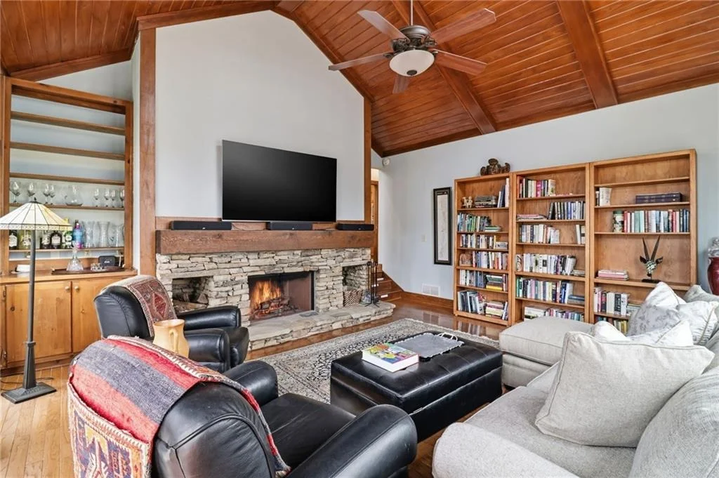 Photo of 4593 Wilderness Parkway