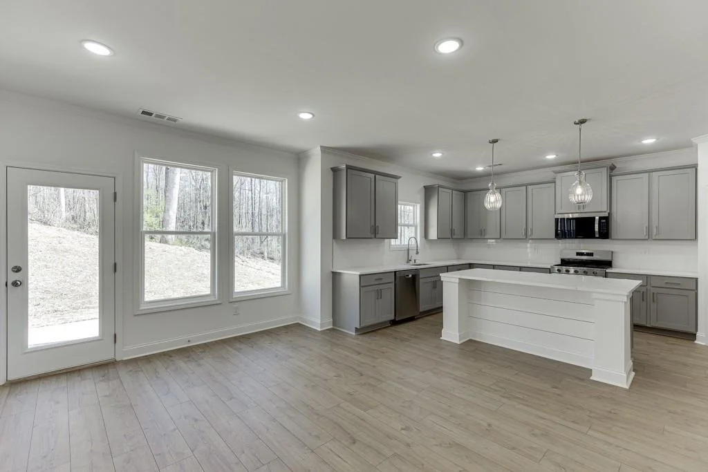 Photo of 979 Lakeview