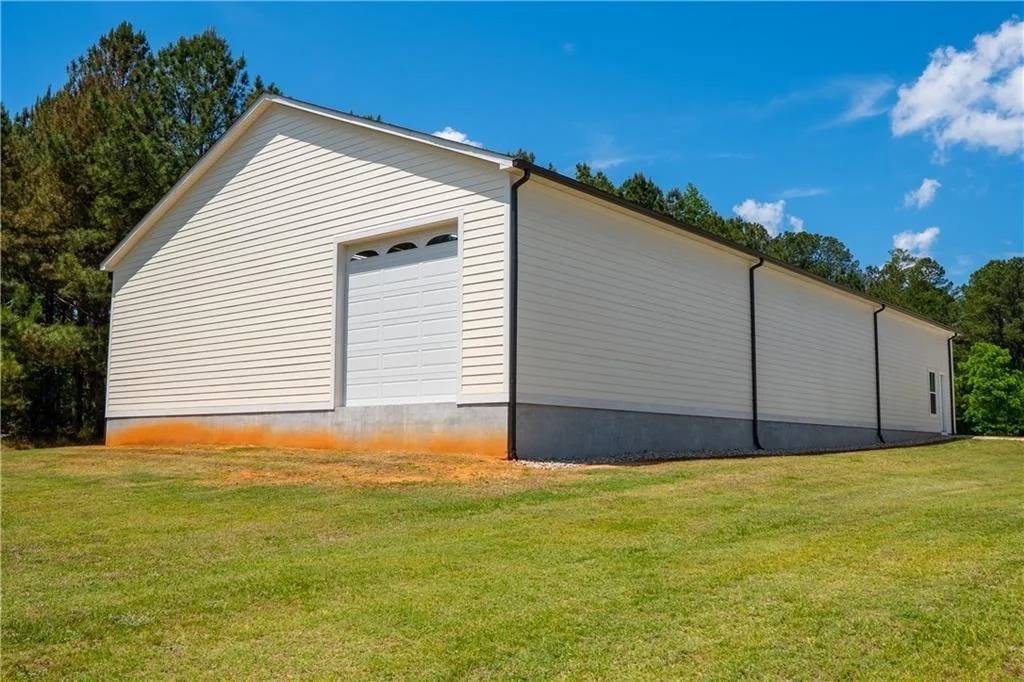 Photo of 5888 Cobbham Road