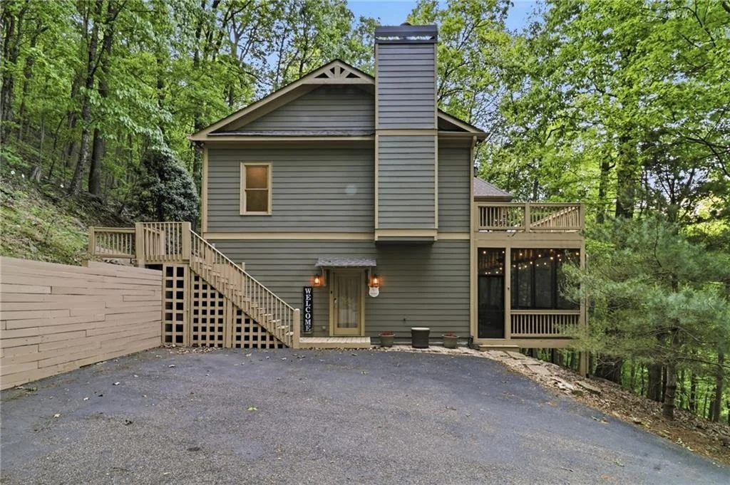 Photo of 1105 Valley View Drive