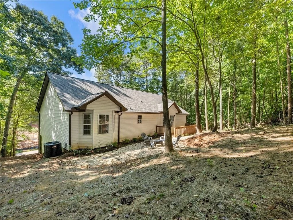 Photo of 3930 Pine Tree Lane